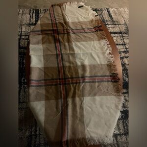 Plaid Fringe Oblong Scarf in Cream and Tan